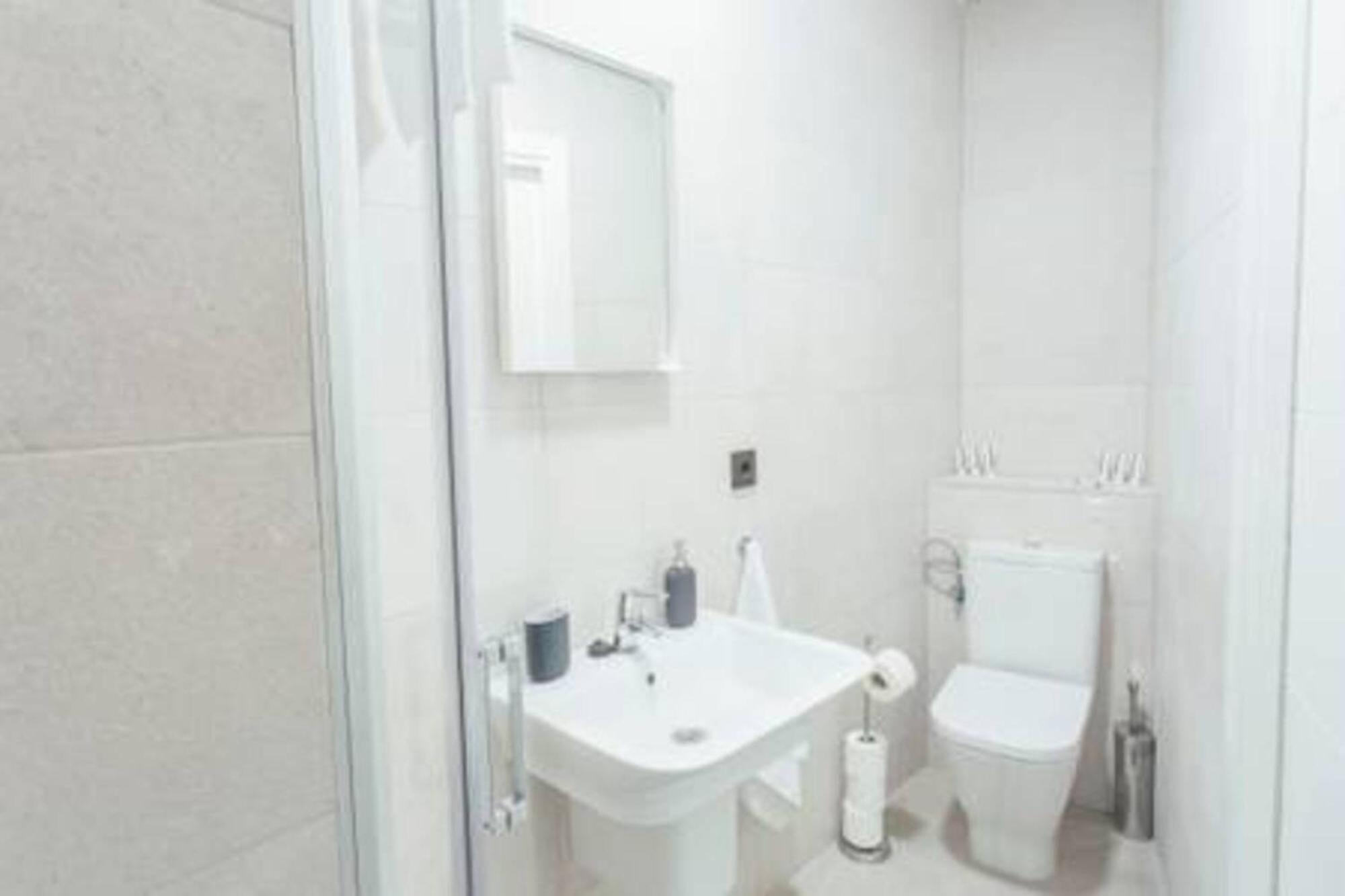 Cozy And Functional- 2Bd 1Bth - Alfalfa เซบีญา ภายนอก รูปภาพ